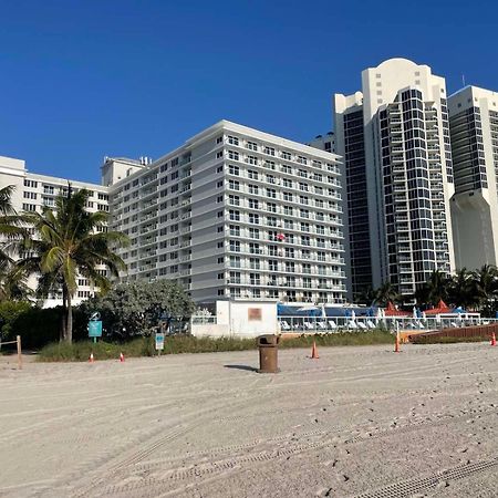 Aparthotel Beach Escape Private Studio à Sunny Isles Beach Extérieur photo