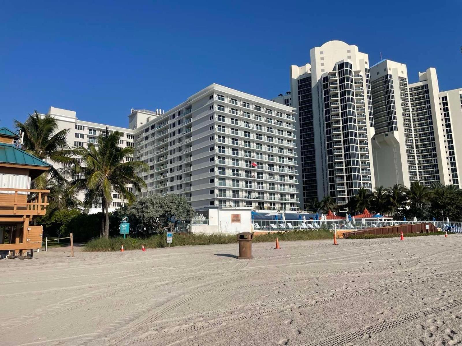 Aparthotel Beach Escape Private Studio à Sunny Isles Beach Extérieur photo